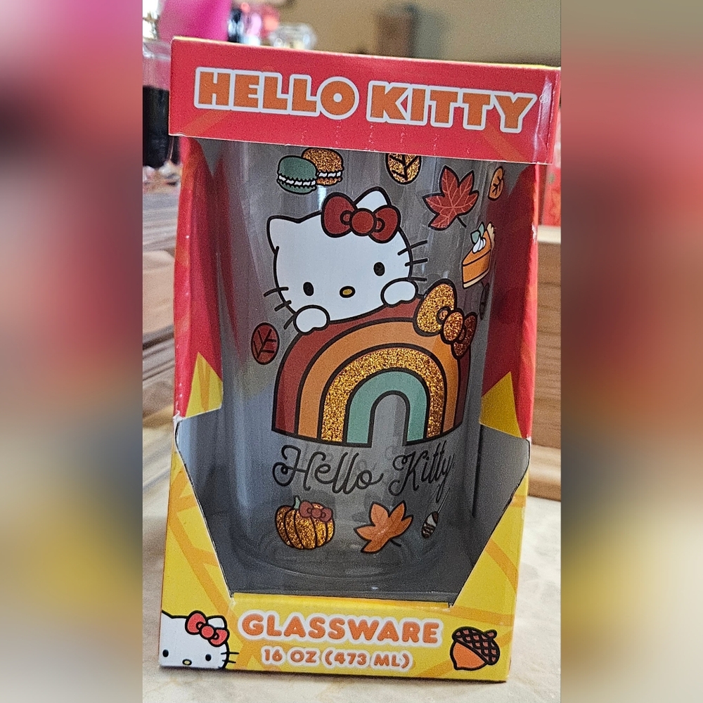 Hello Kitty Fall glass cup 16oz NWT